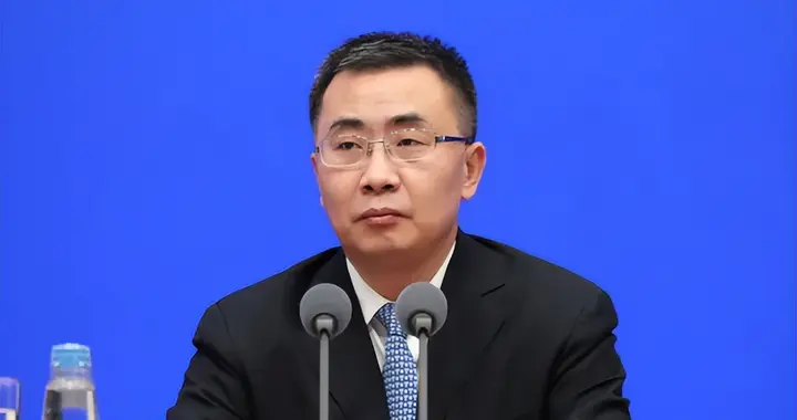 王陆进任河南省政府党组书记
