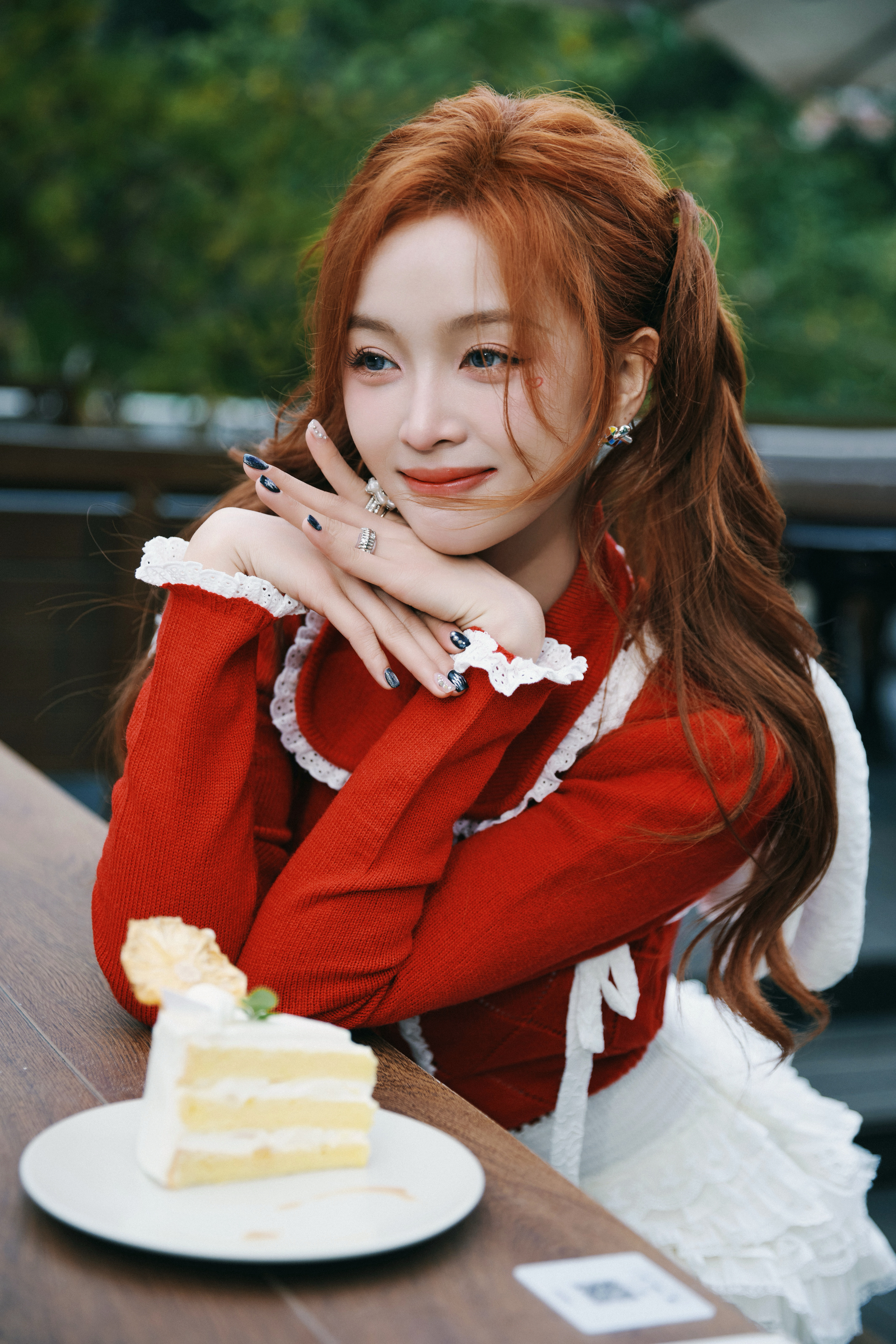 吴宣仪[超话] 在复制粘贴的时代，你是手写的诗[鲜花] ​​​