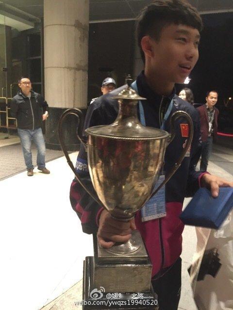 从15年的圣勃莱德杯到巴黎金牌鱼蛋陪着走了很长的一段路呀🥺 ​​​