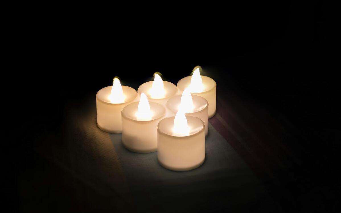 麻醉科主任猝死，前一天还在拍抖音科普，为了病人燃尽了自己
昨天我在看书，我的一个