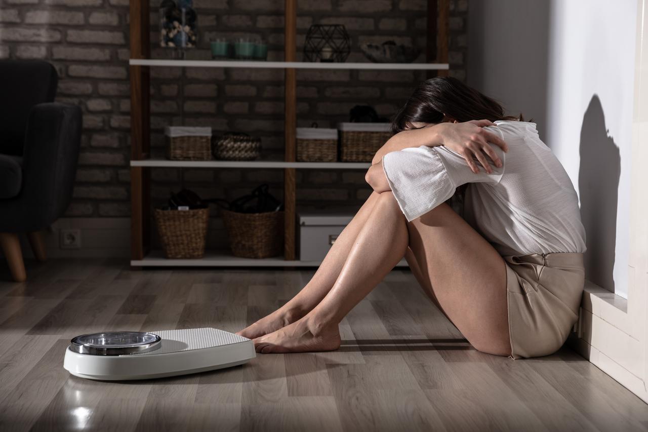 【为什么甲减体重会增加？这才是答案！】

女子2年胖20斤常感疲累确诊甲减健闻登