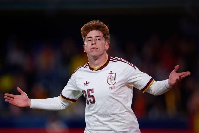 据报道，巴萨希望在今夏转会窗补强的位置之一便是左边锋。今年一月，俱乐部管理层原本