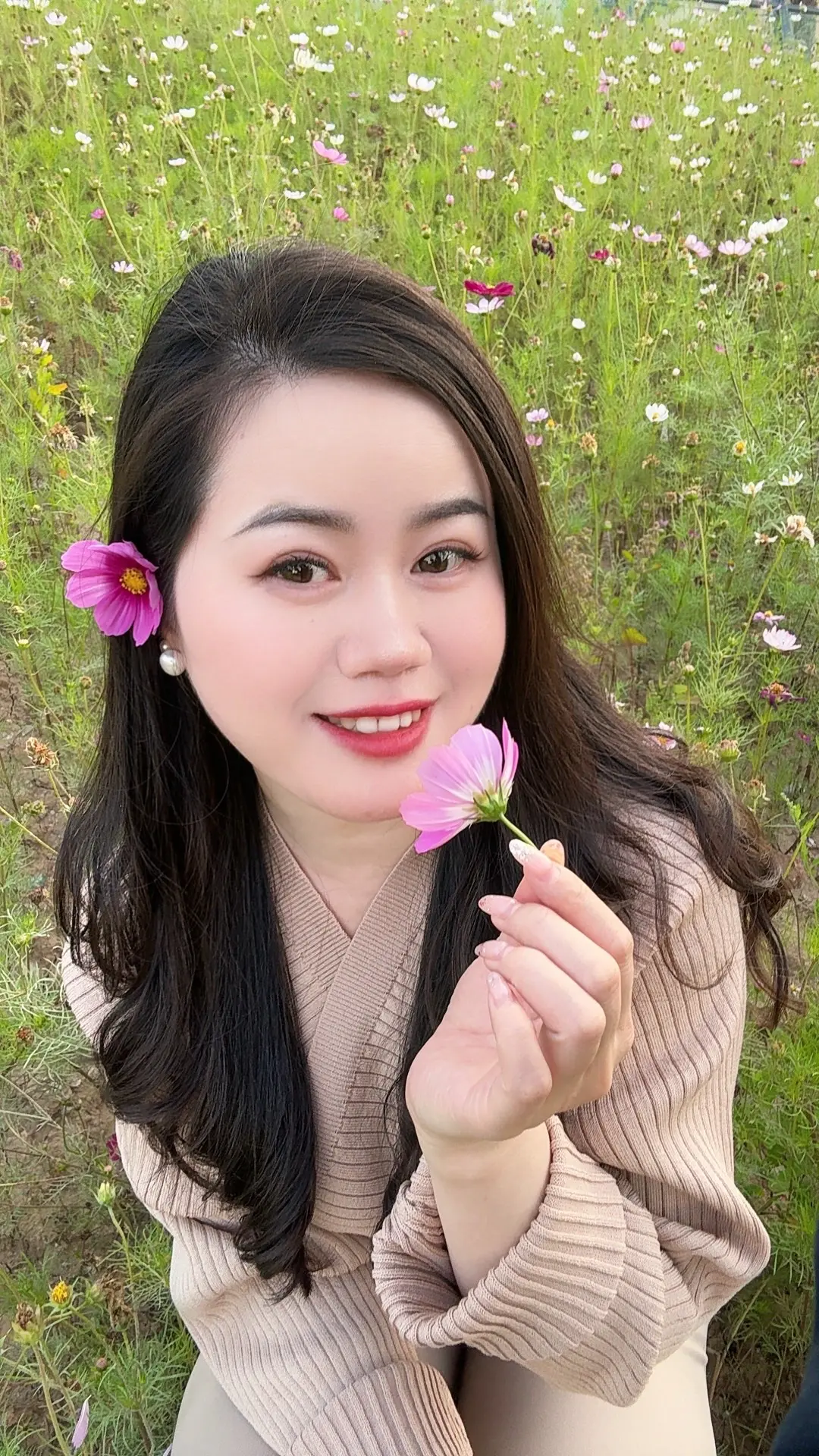 生活从来不缺风景，难得的是有心来欣赏，让喜欢的事成为生活 ，不问东西，顺心而走。