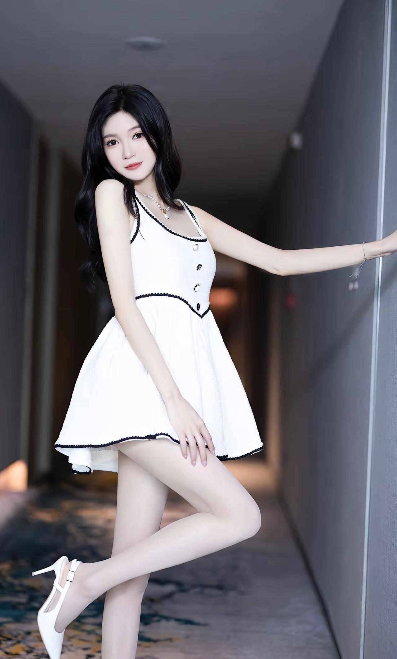 穿上裙子，化身小仙女。