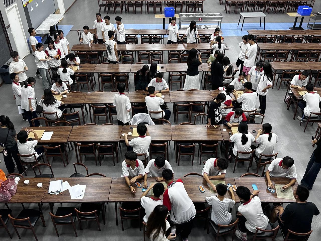咸阳梦圆职业学校
五子棋大赛