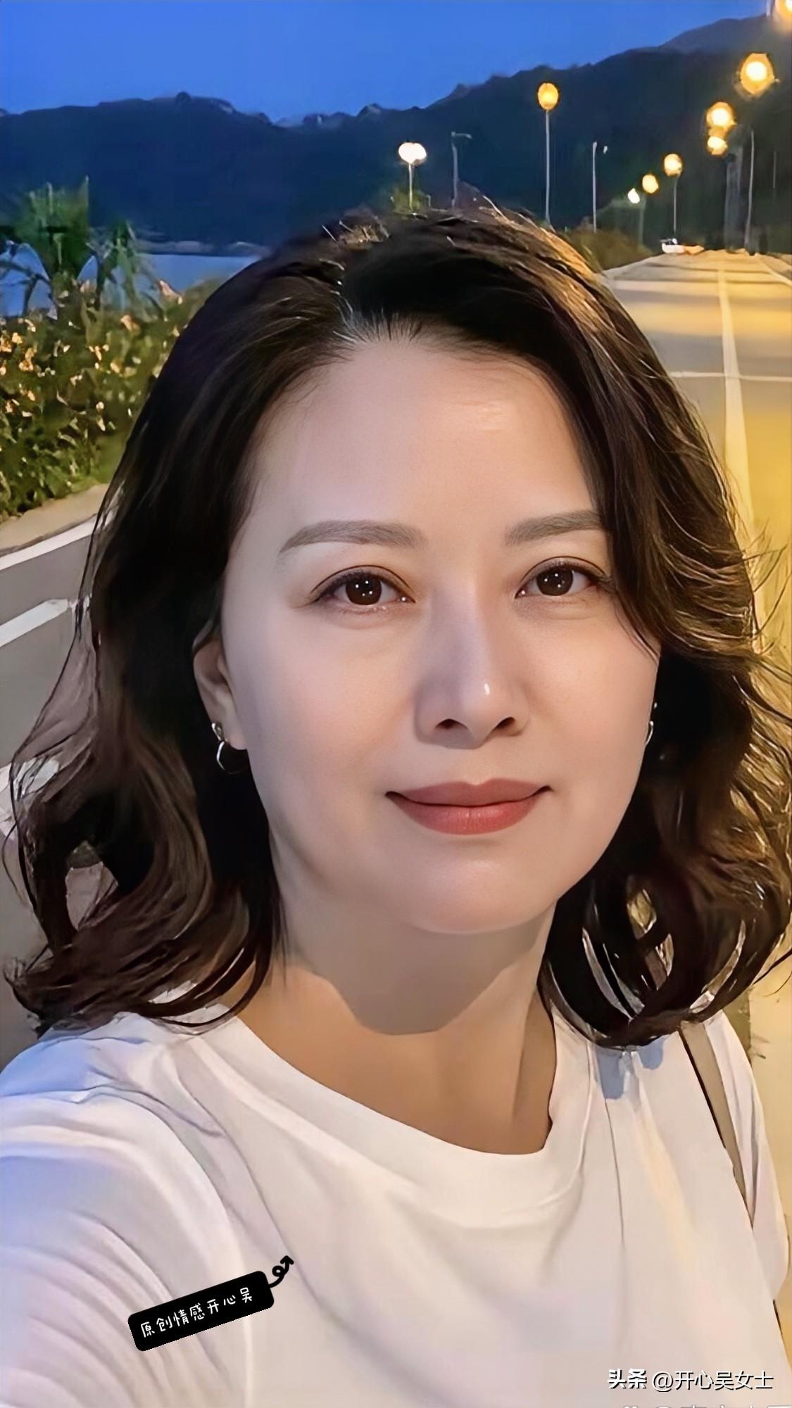 退休提供的一种安全感，之所以感觉安全，有点类似一只鹰在天空自由翱翔，看着尉蓝的天