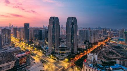 咱们今天就把合肥职业技术学院这事掰开了揉碎了讲清楚——多少分能上、有哪些王牌专业