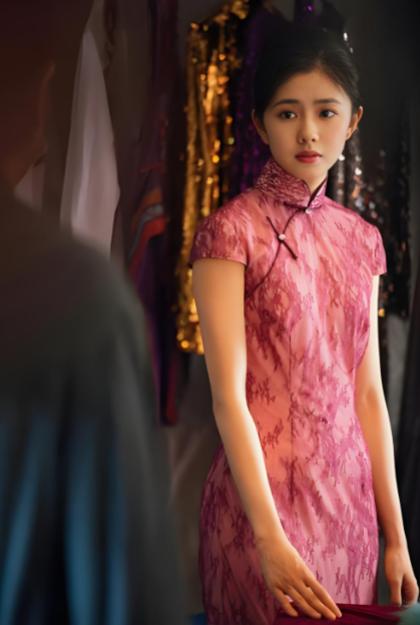 30集战争剧，王雷刘浩存领衔主演，央视播出，演员阵容堪称豪华，战场场面恢弘，剧荒
