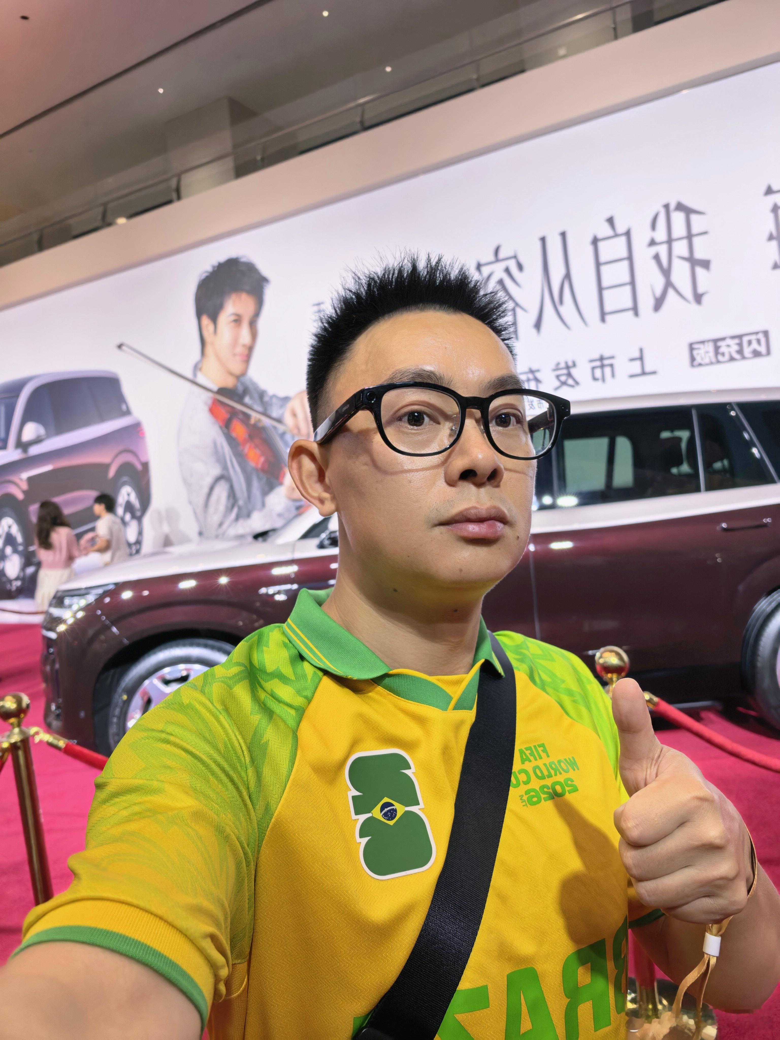 位置挺近，400mm可以怼脸拍王力宏王力宏惊呼闪充改变世界
