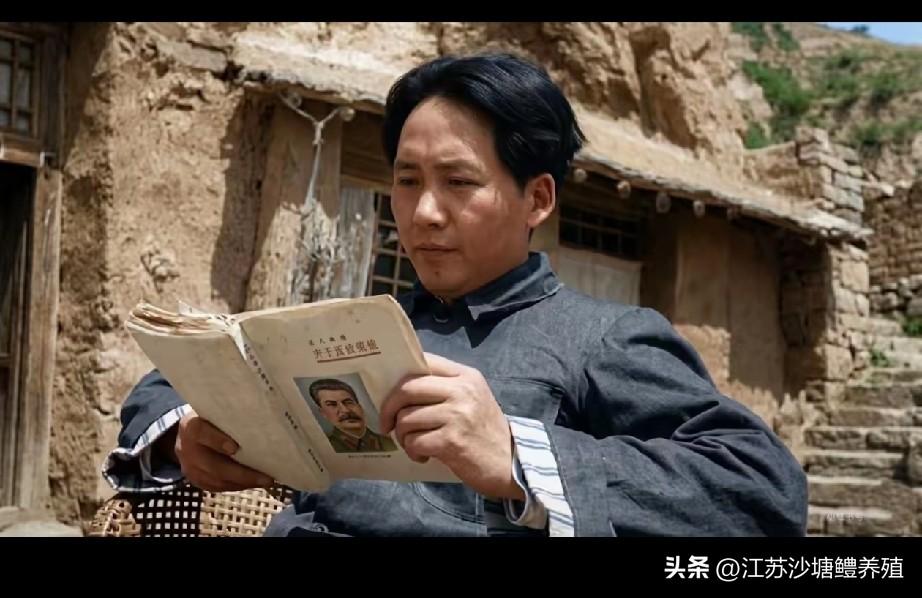 毛主席思想是指路的明灯！
他在《实践论》里有一句极其经典的话：“知识的问题是一个