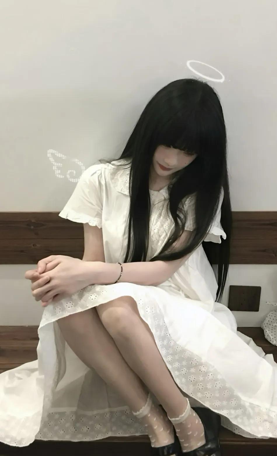 你那个眼睛看到女孩子嫁不出去？
嫁不出去的女人是什么样大家心里有数，女孩子三观正