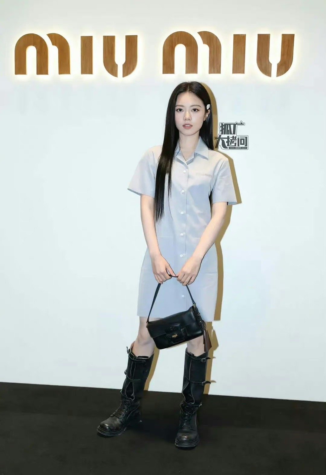 这么来看是不是张婧仪比赵今麦的身材比例更好？ ​​​