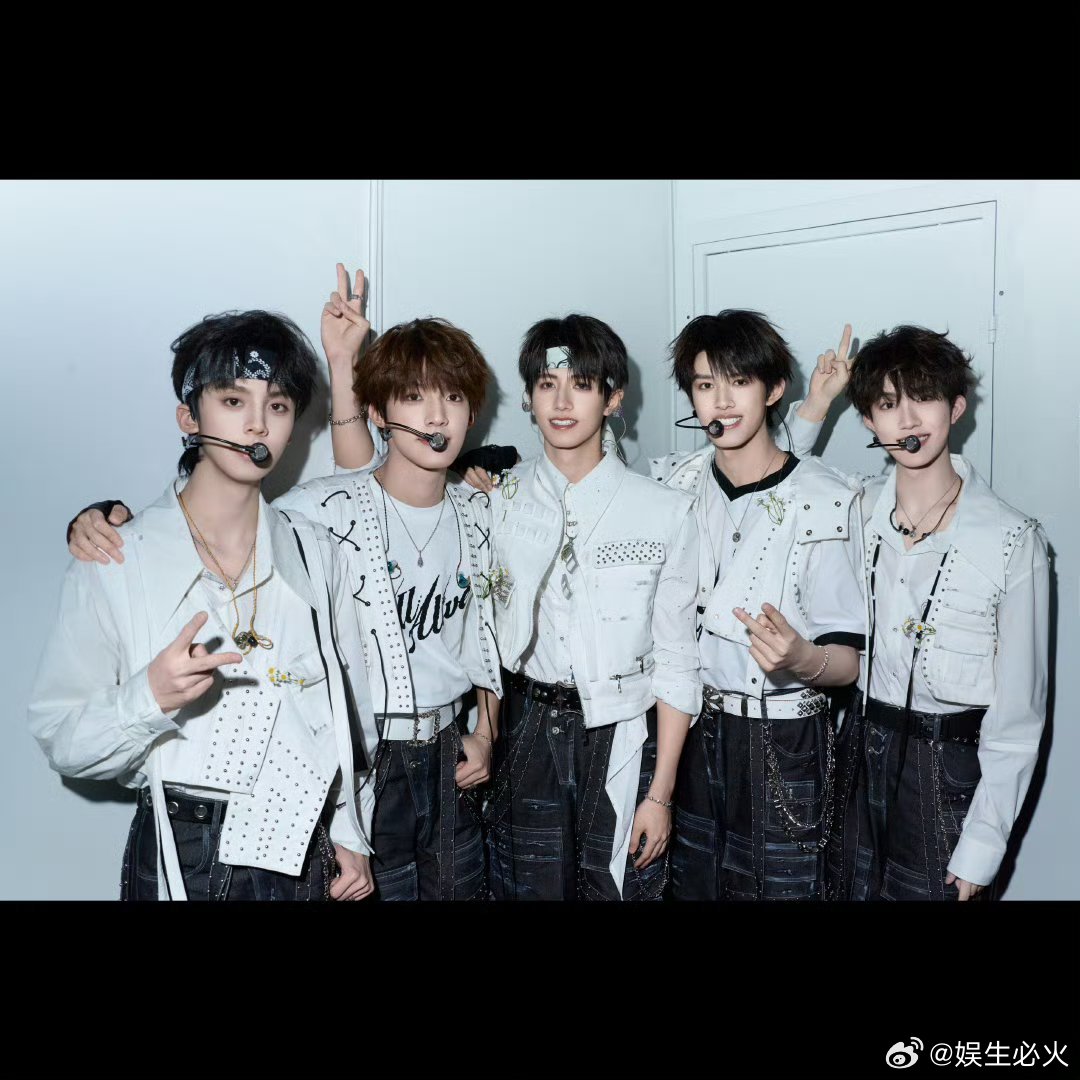 TOP官宣青岛演唱会登陆少年梦寐以求演唱会 登陆少年组合已于2026年7月9日正