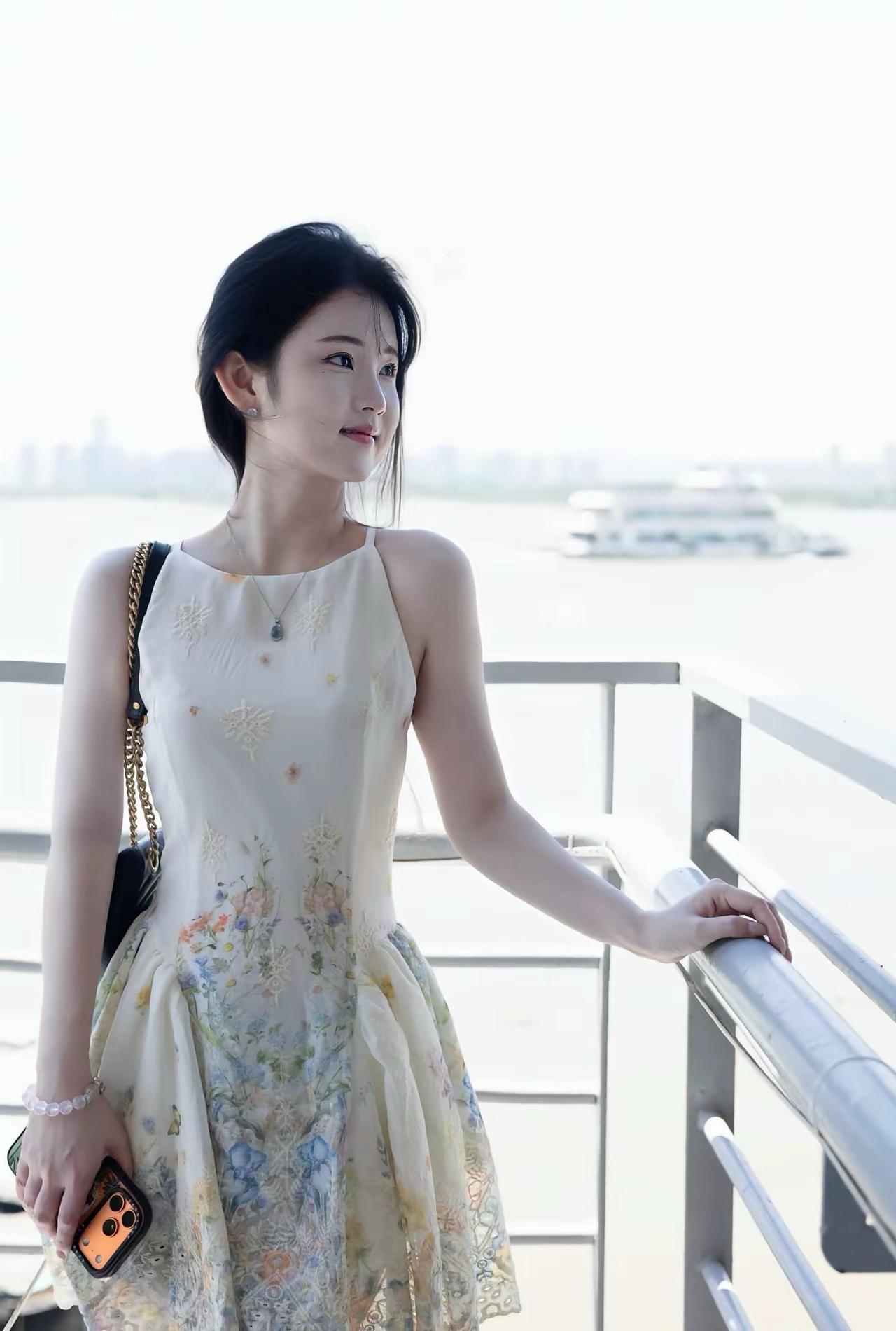 分享小姐姐的美照