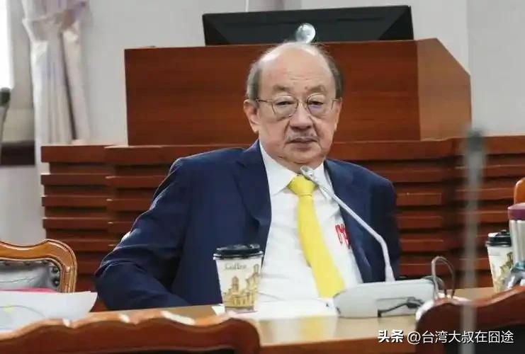 民进党团干部没人敢当？柯建铭成"光杆司令"，赖清德这步棋走歪了！
 
最近台湾政