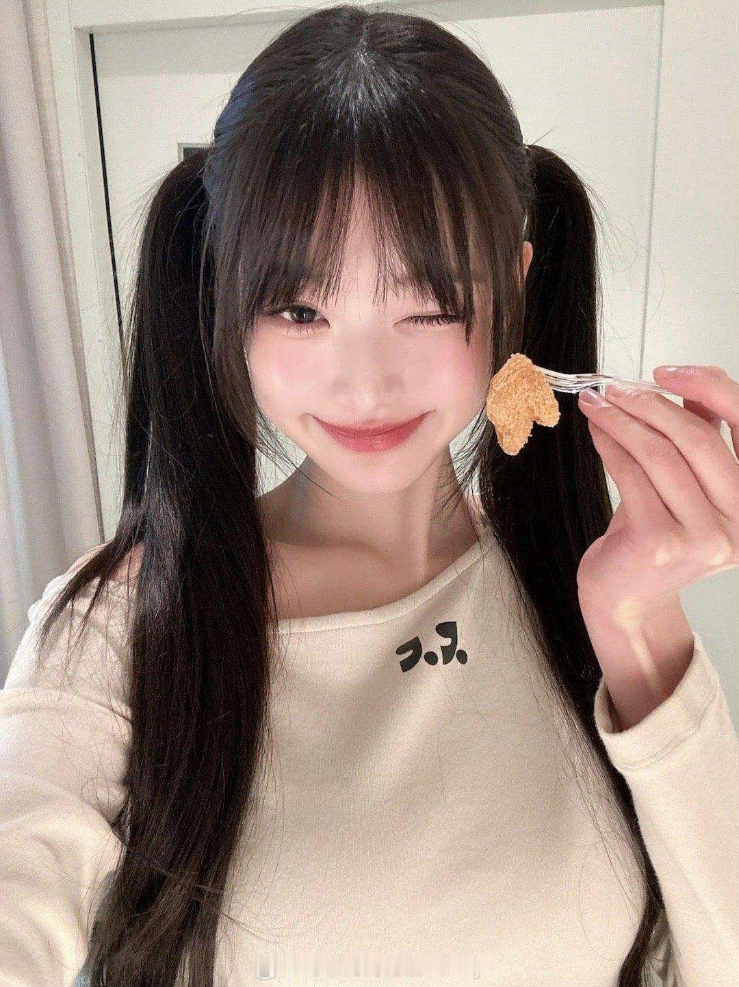 张元英最新美照，可爱元气的甜妹！ ​​​