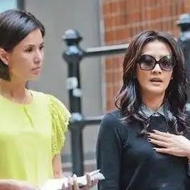 一次，鲁豫和李若彤一起做提拉米苏，又约了李若彤的三个闺蜜张慧仪、叶蕴仪和陈慧珊。
