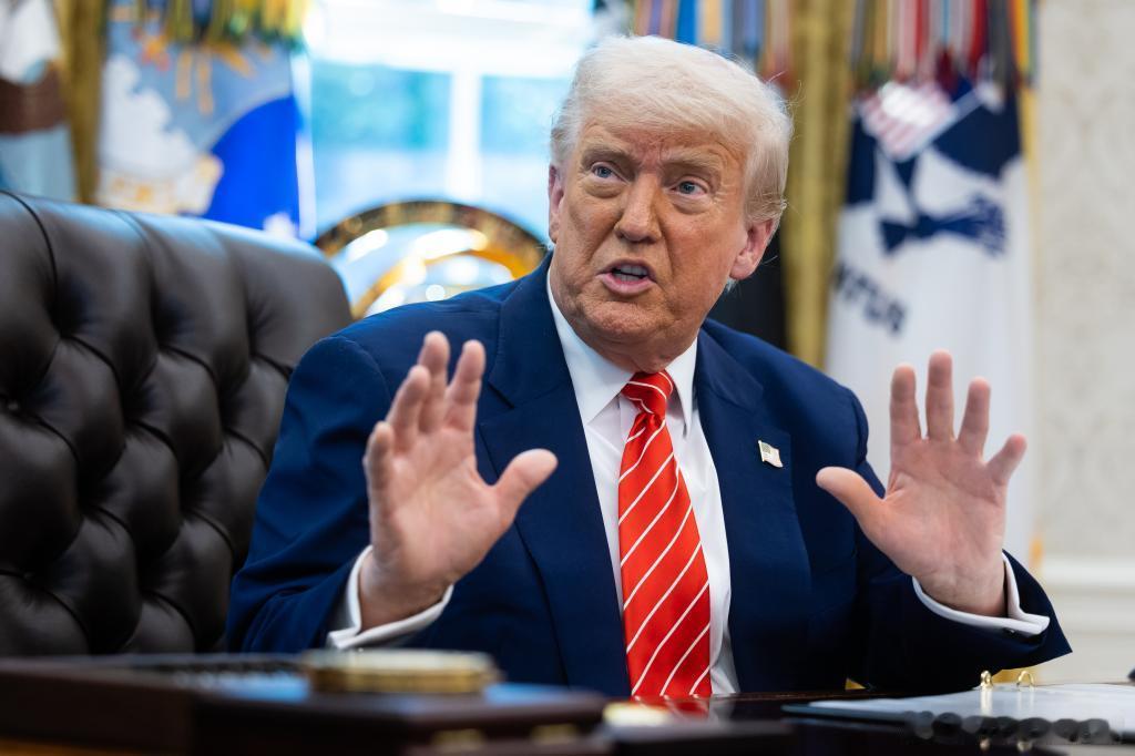 【美国一边警告别国警惕中国贷款一边自己却是最大接收方】据美媒报道：多年来，美国一