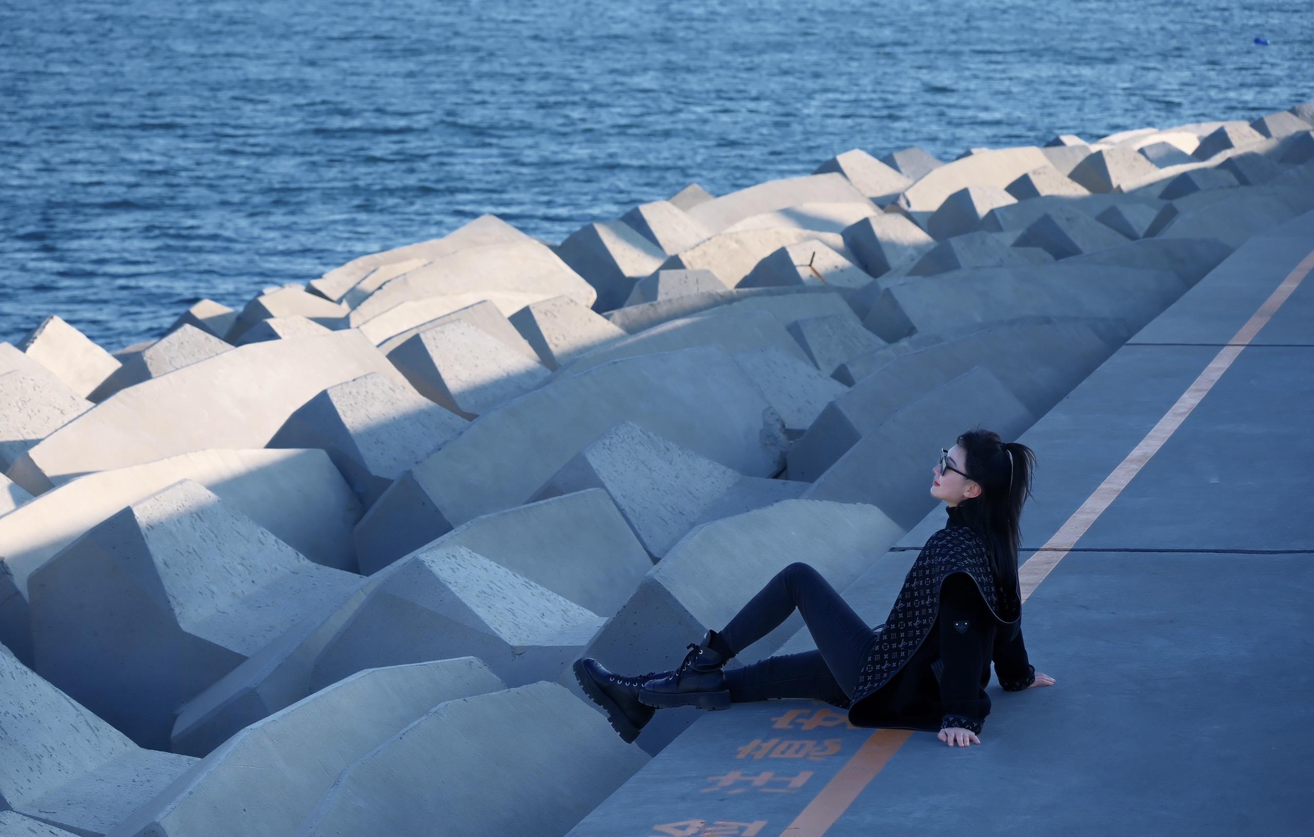 “回忆起单纯的快乐 在熟悉的街头”