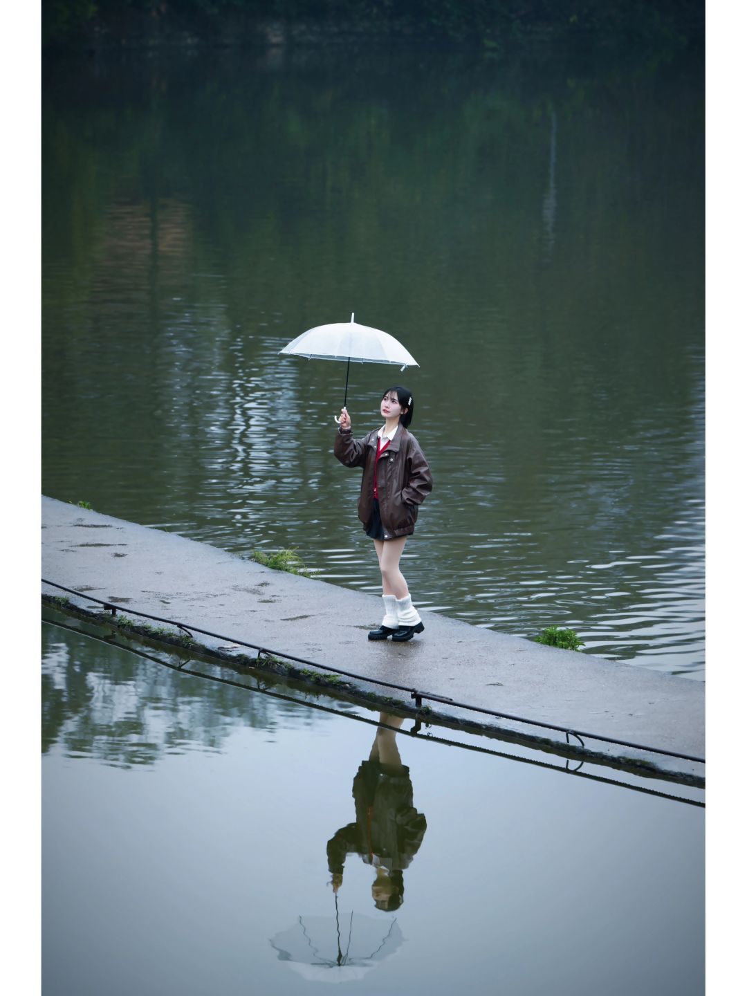 下雨天的龙潭公园｜山色空蒙雨亦奇