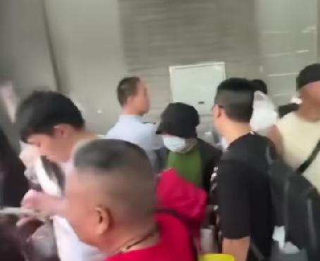 2024年我们给了印度28万份签证，可是中国人想去印度，门槛却高得离谱。
只是旅