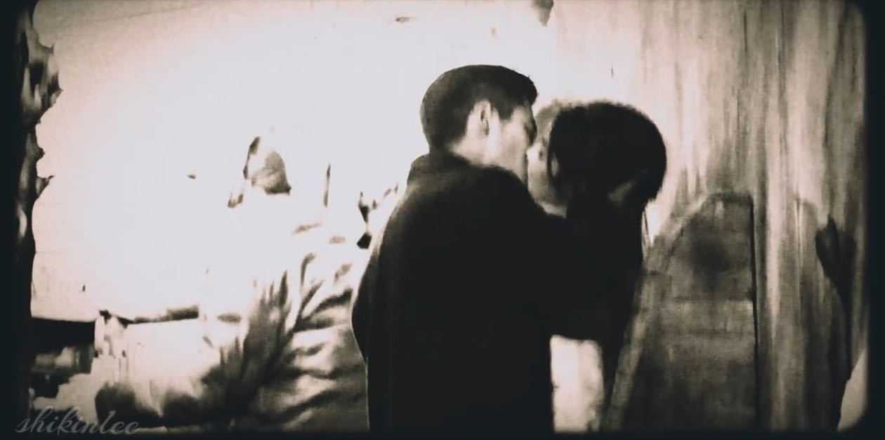 玉簟秋官宣杀青玉簟秋杀青民国氛围感直接拉满，从开机盼到杀青，期待这部剧能带来不一