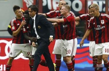 【意甲-沙拉维助攻本田新门神扑点 AC米兰3-1拉齐奥】北京时间9月1日，意甲首