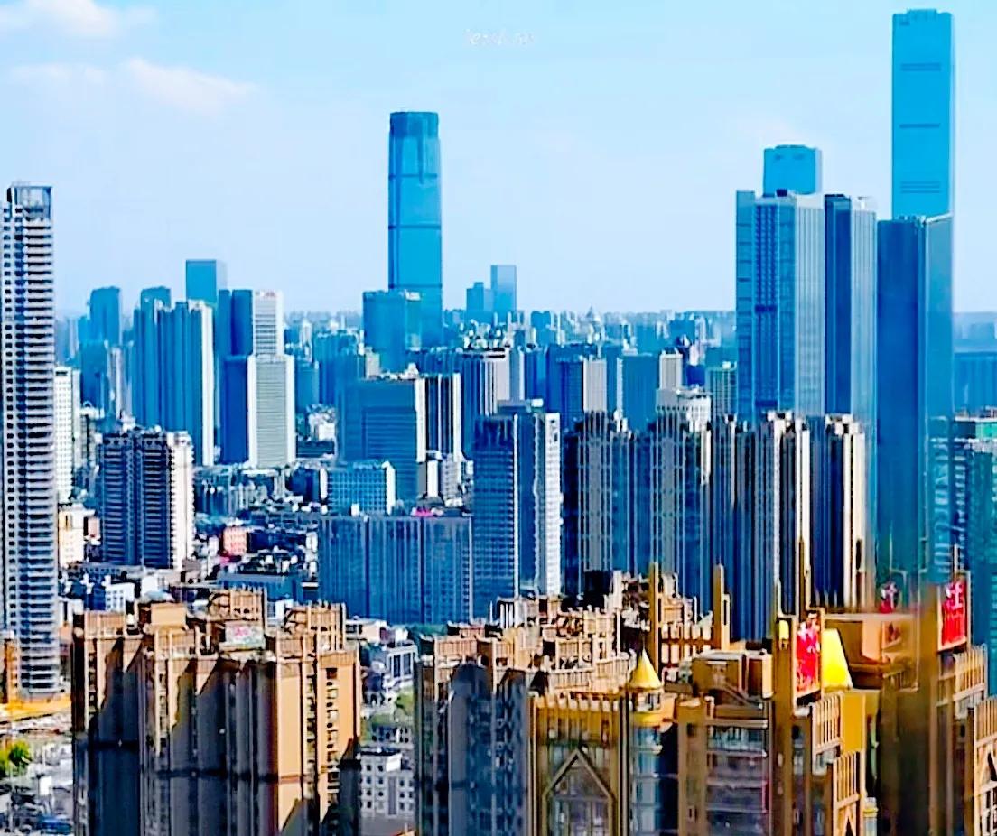 #秋日生活打卡季#北上广深的城市不断的日益强大，这给下面的弱势群体城市带来了不少