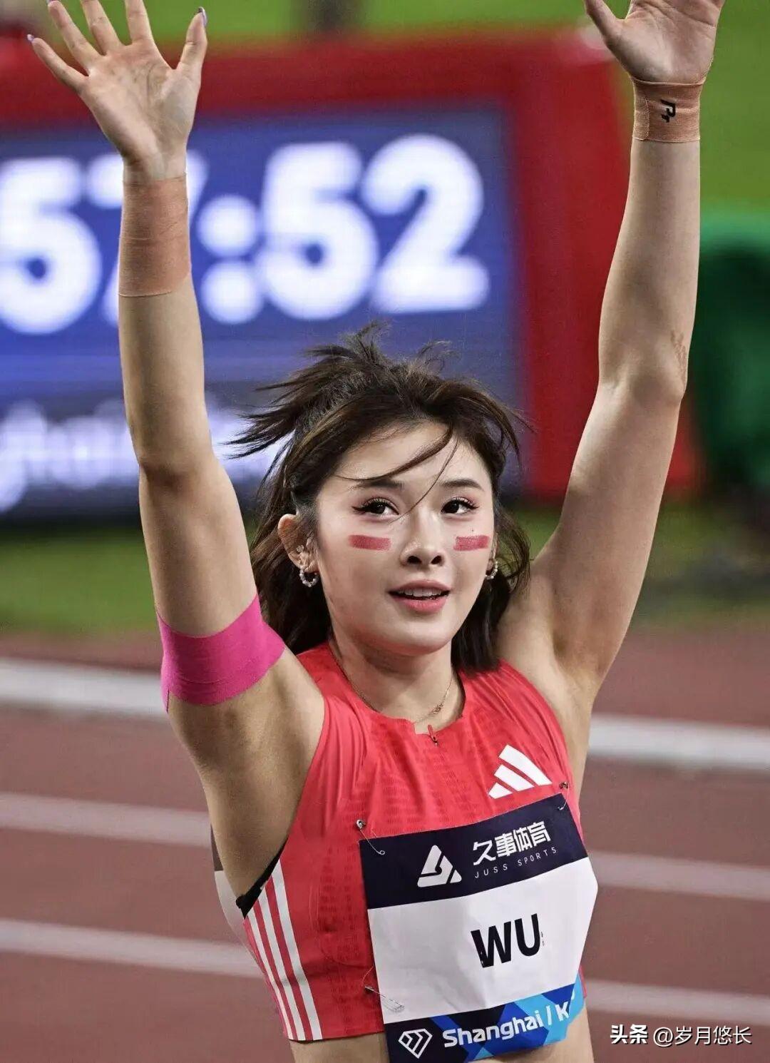 起跑垫底却拿铜牌，
这剧本谁写的？
亚运会女子100米栏决赛，吴艳妮起跑反应0.