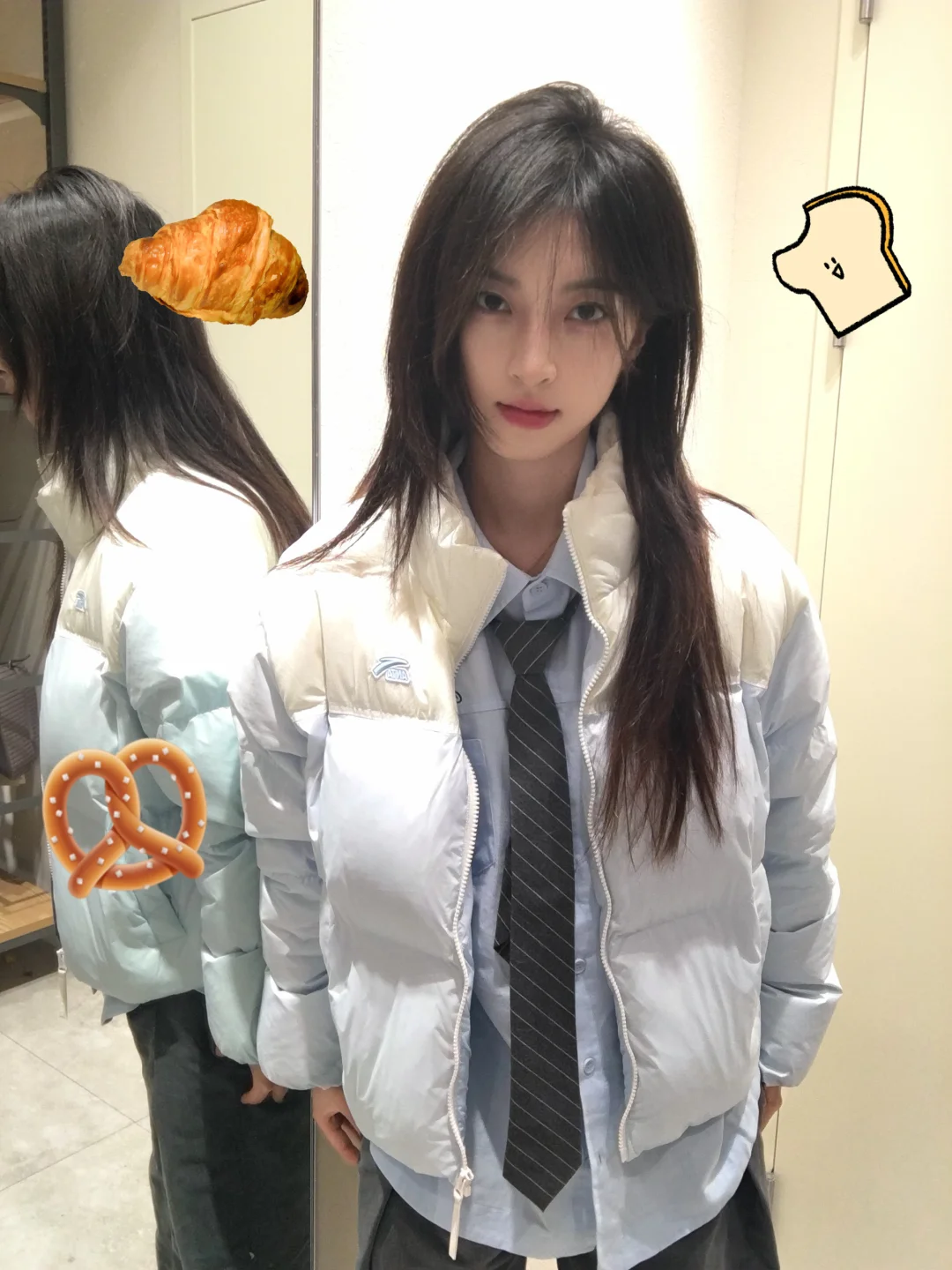 一只蓝莓面包出炉