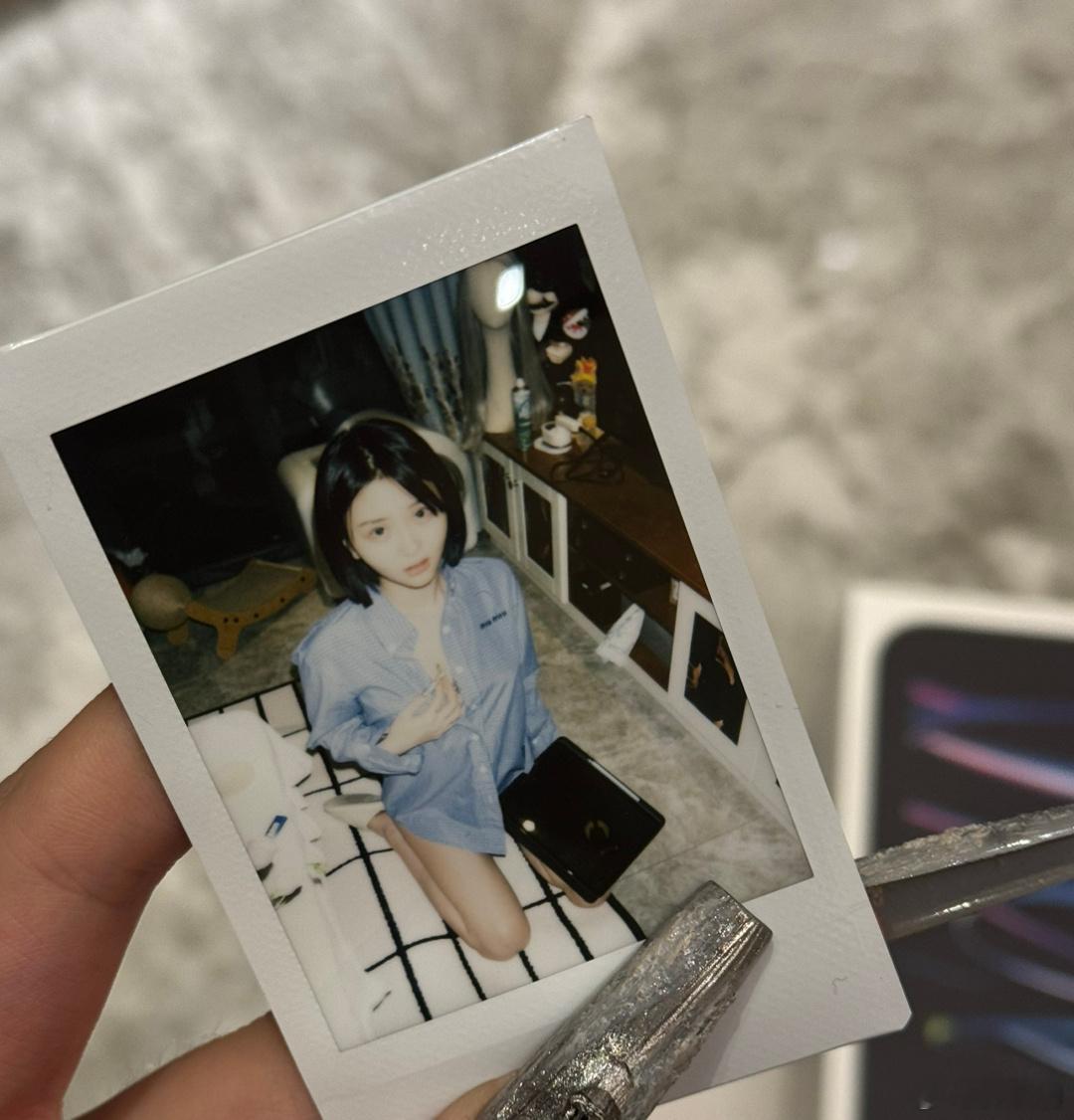 直视我好嘛 ​​​