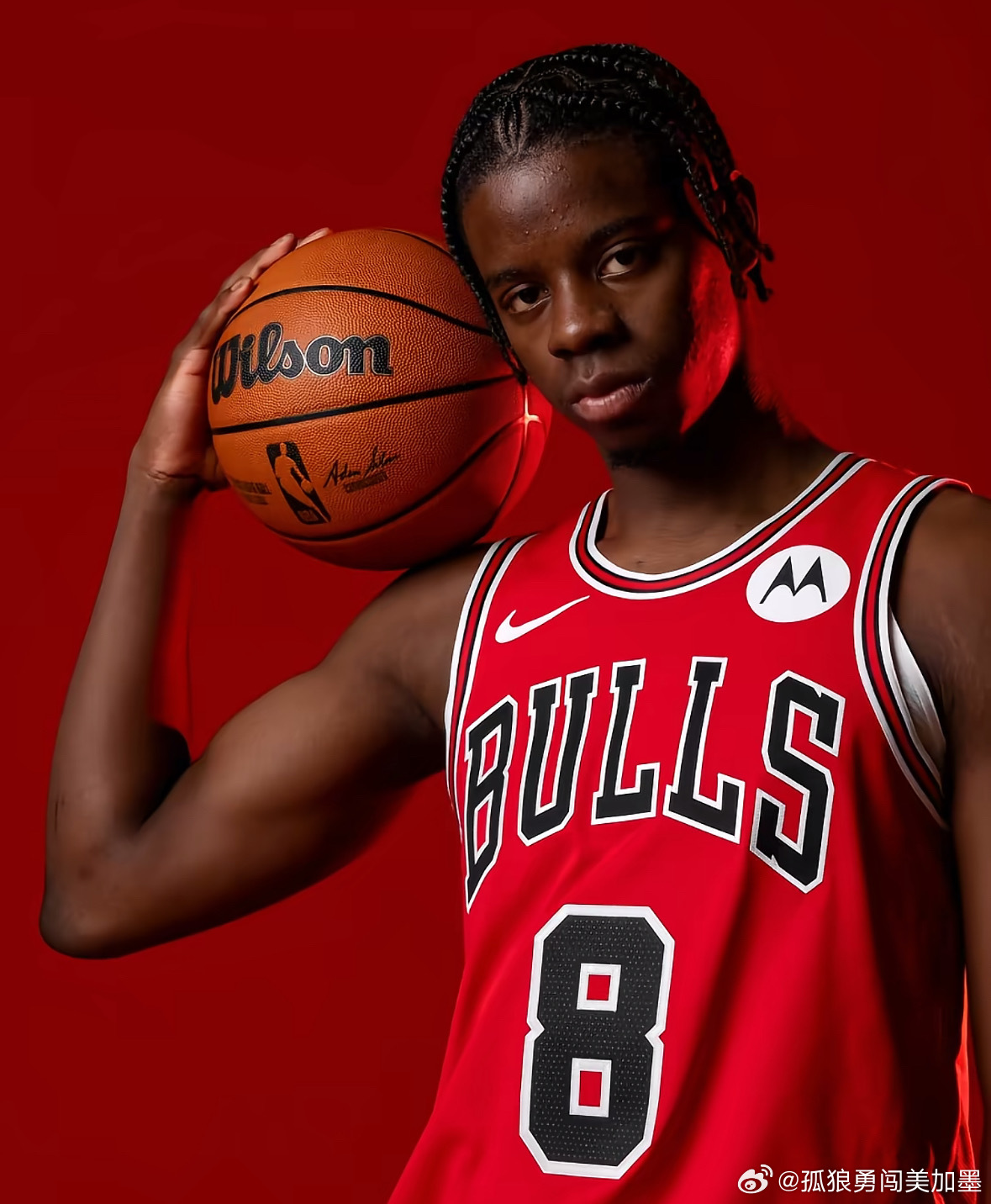 NBA新秀公牛4号秀从只会篮下攻坚，到解锁外线投射，公牛新秀威尔逊完成蜕变。夏联