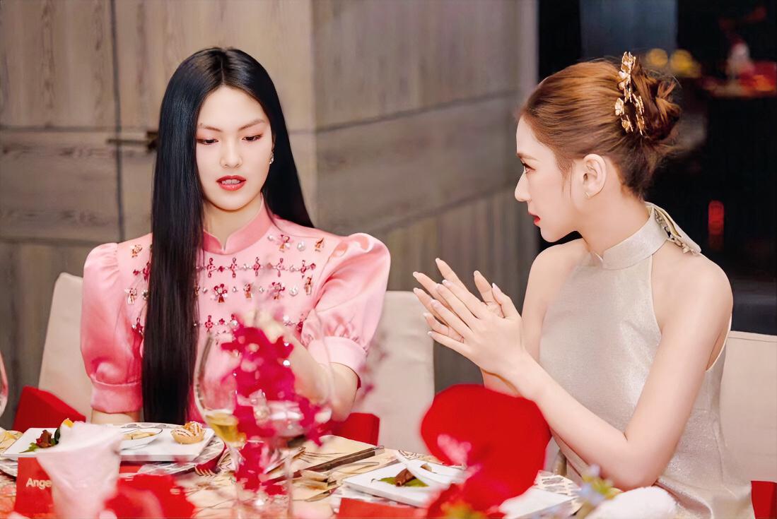 这孩子才16岁？普通家庭的16岁还是童年稚气未脱 她这都过成了36岁的老成了，她