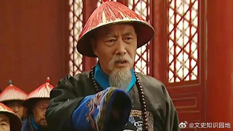 清朝 296 年历史，能挤进太庙享受皇家祭祀的功臣，总共只有 26 位。而在这 
