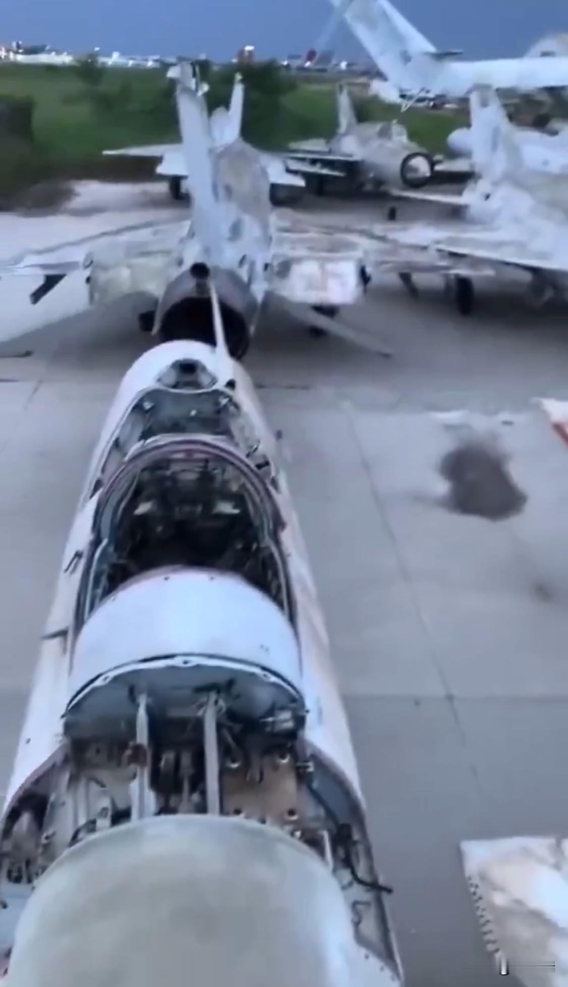 与泰国皇家空军相比，柬埔寨皇家空军的军事实力微乎其微，几乎没有任何有效的空中作战