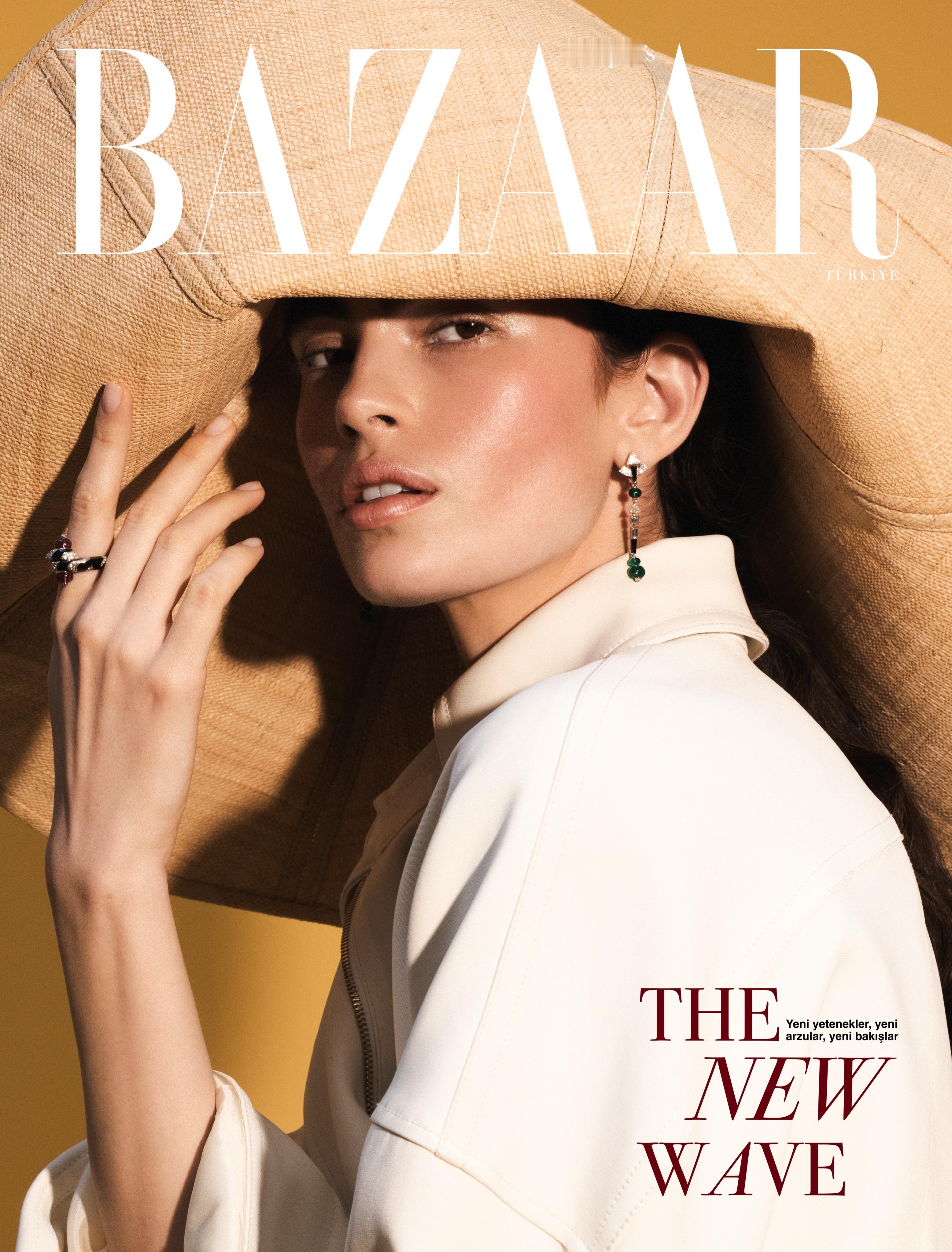 土耳其BAZAAR六月刊封面这类选片经常在时装封面/大片中出现，但本期封面合作品
