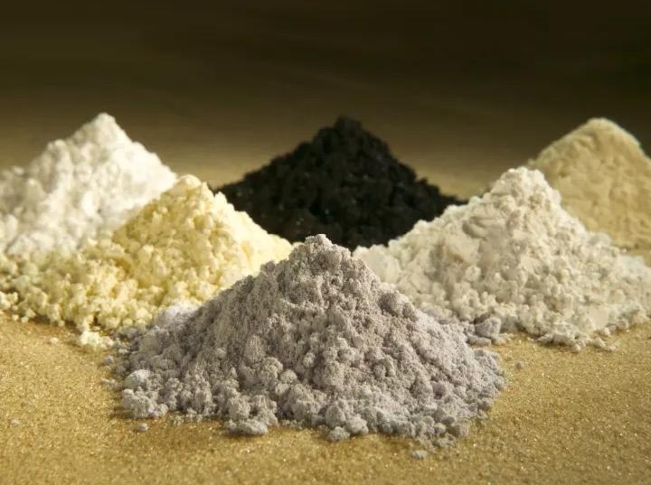 G7欲减少稀土进口 
      美国、德国、英国、法国、意大利、加拿大、日本宣