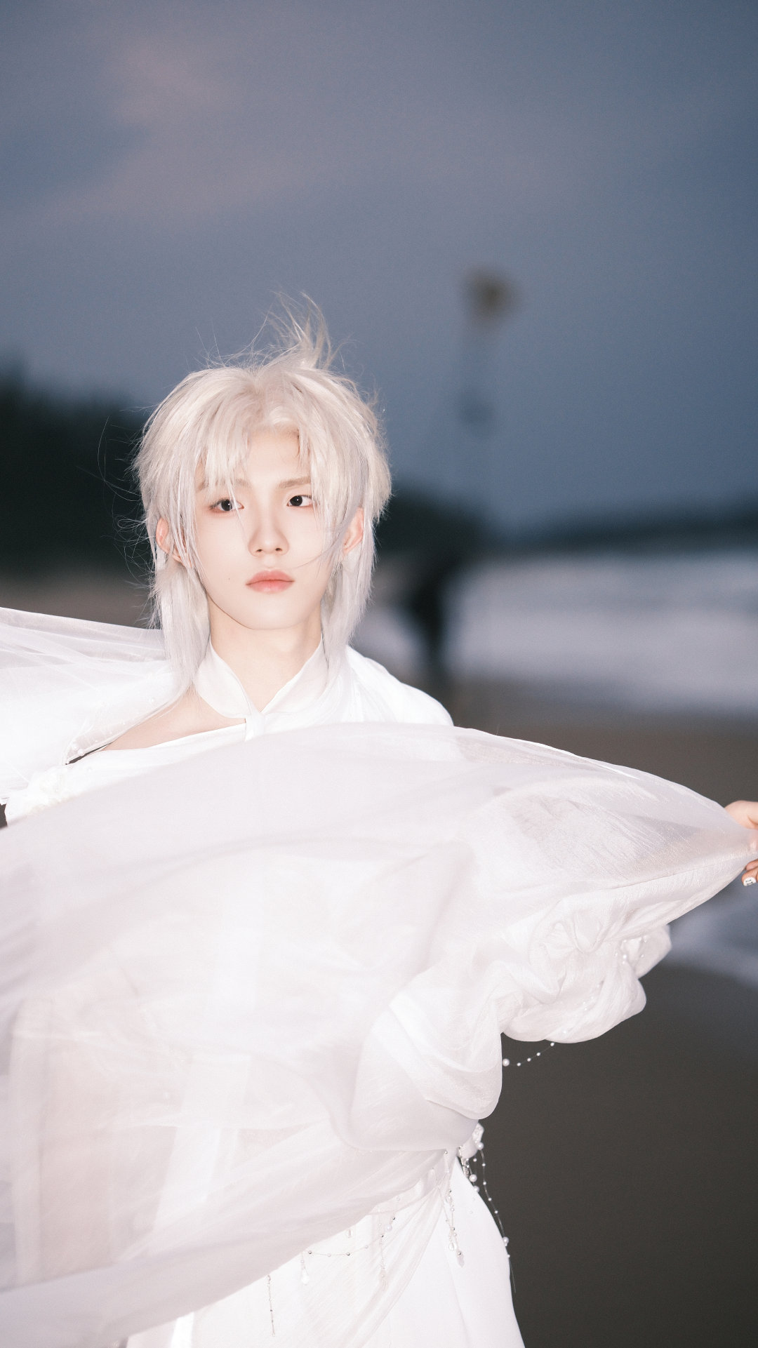 苏新皓问粉丝想看他吃什么  苏新皓问粉丝想看他吃什么信号灯们快来给我们小苏推荐美