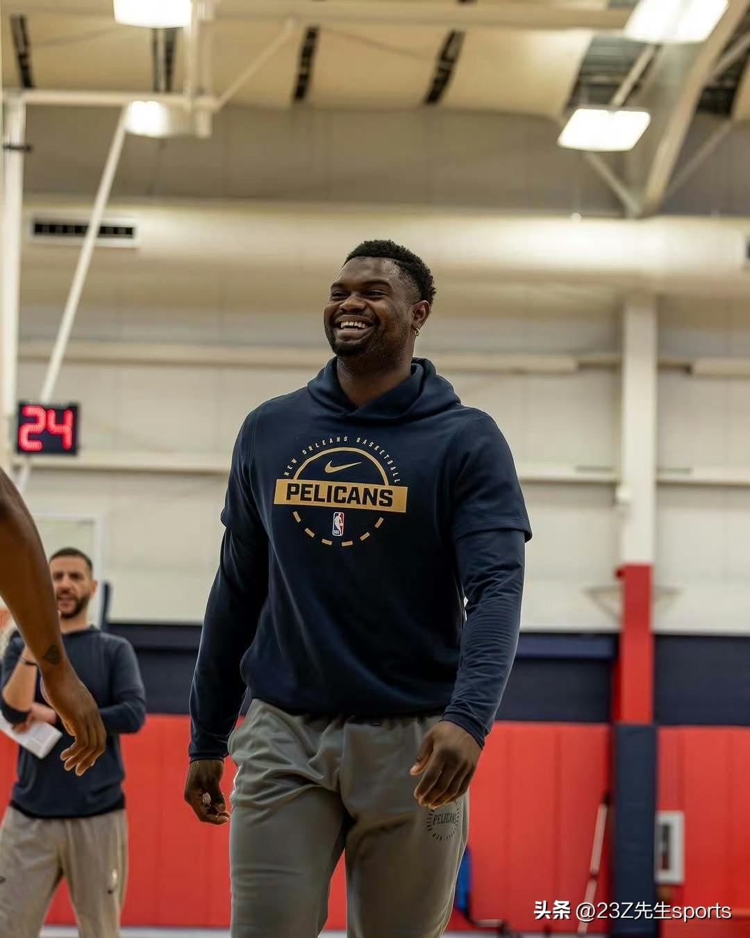 锡安已经连续出场35场，这是他生涯最长的一次连续出场纪录。运动表现训练师Kris