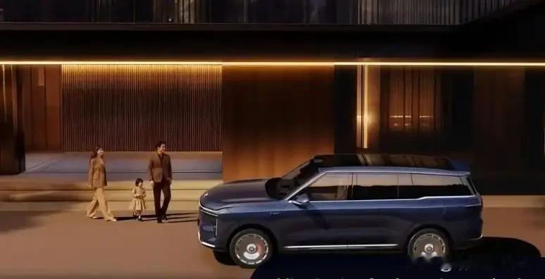 这车用的还是我最爱的灵蜥数字底盘3.0，配上24度后轮转向。说实话，这对新手太友