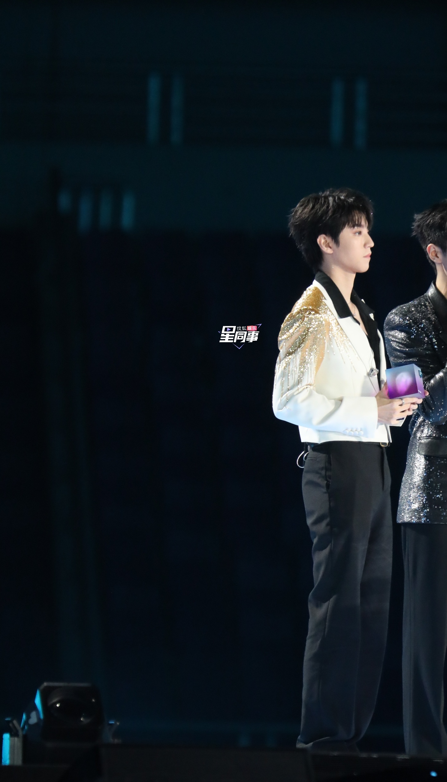 生图掉落每一个错过漂亮小凯的人，我都会伤心的OK？巅峰之夜全场大喊王俊凯