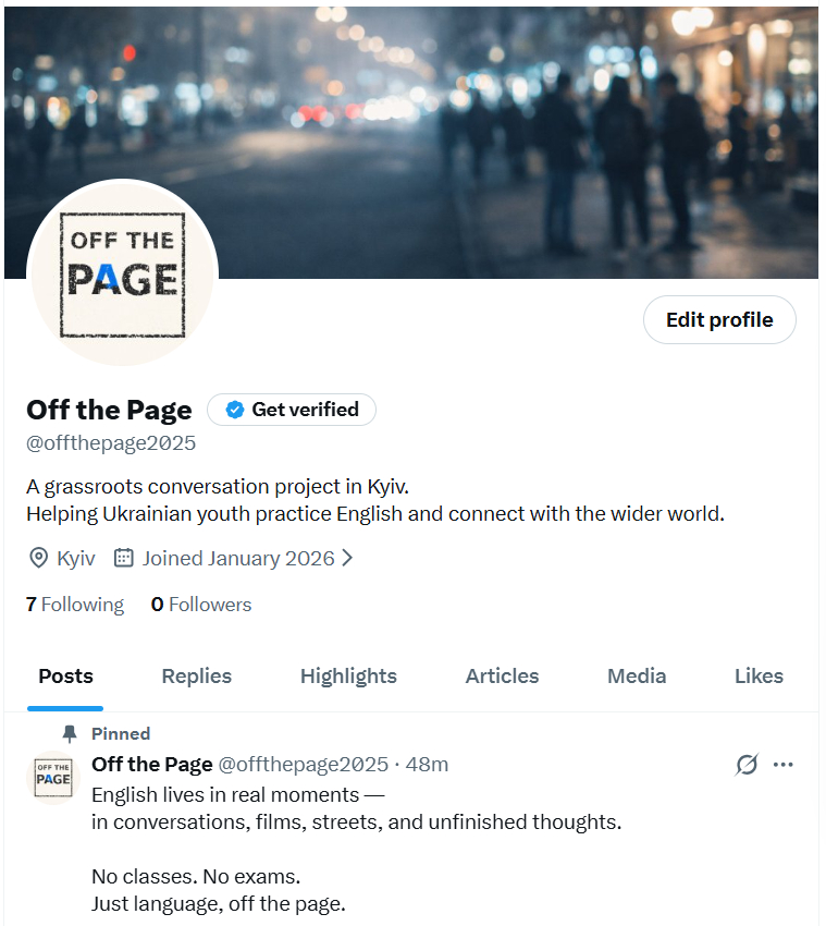 我在基辅运营的小型公益项目“Off The Page”让欧美志愿者和乌克兰年轻人