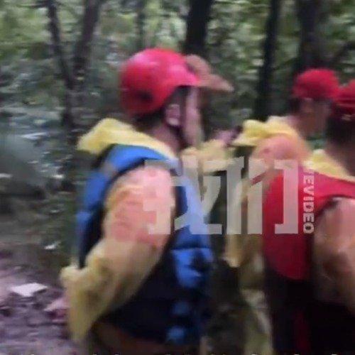 莆田仙游一峡谷发生事故5人身亡痛心！野外峡谷暗藏杀机，别把“野游”当个性。山洪突