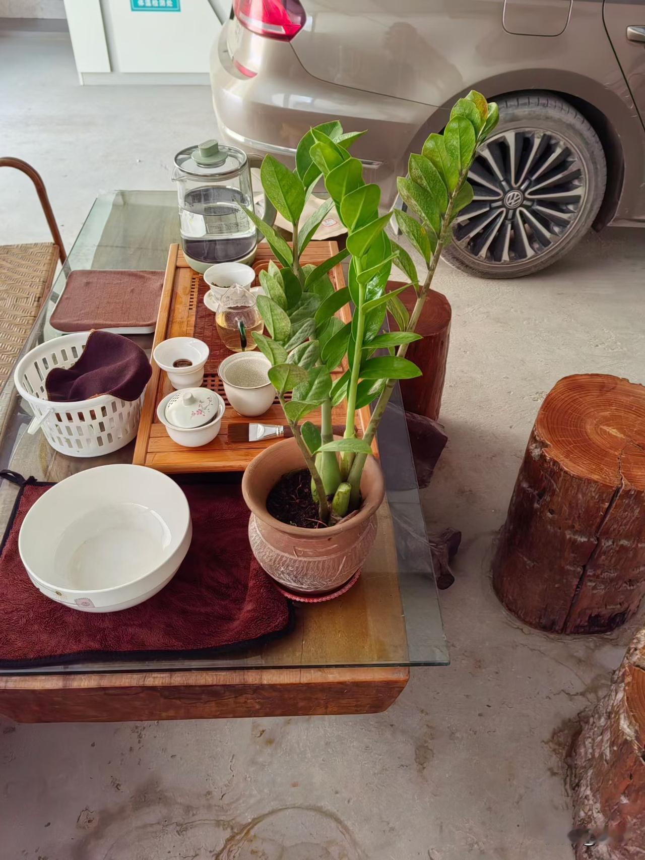 读书能让人静下心来思考，能让人增加自己的认知，“吾每日三省吾身”，便是读书带来的