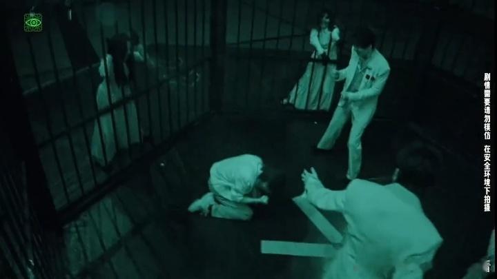 刘宇宁周柯宇下意识保护丁程鑫刘宇宁没白看恐怖片 小丁刚被吓跪，刘宇宁和周柯宇同时