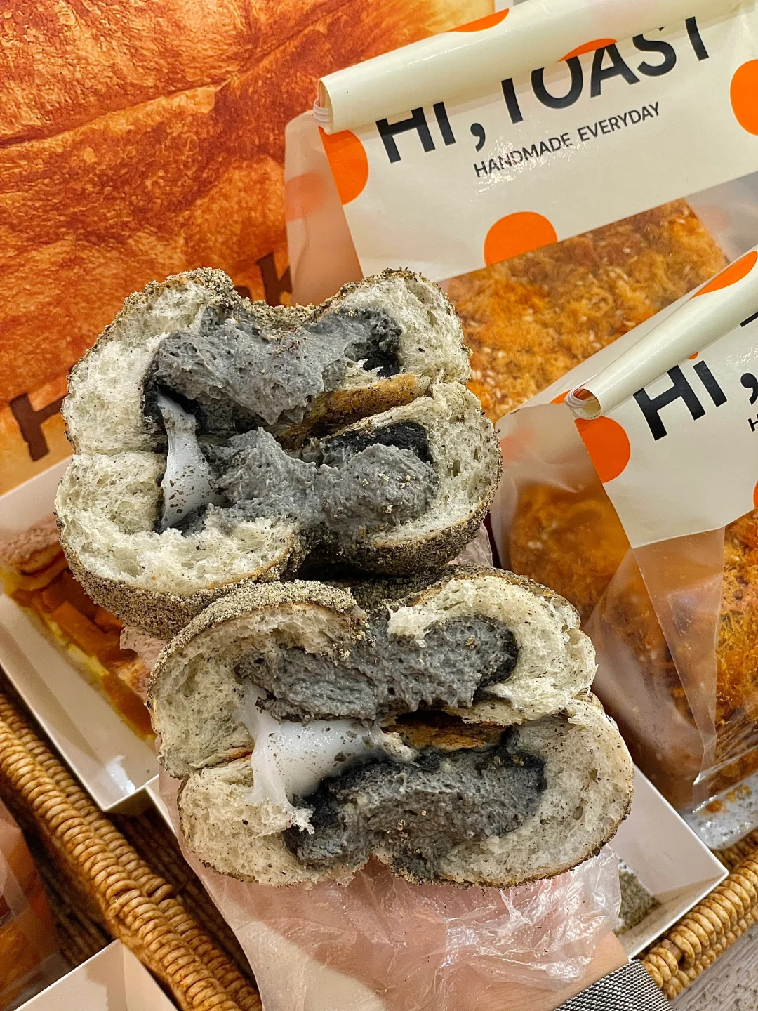 宁波的！！每次路过都会买两三个的面包店