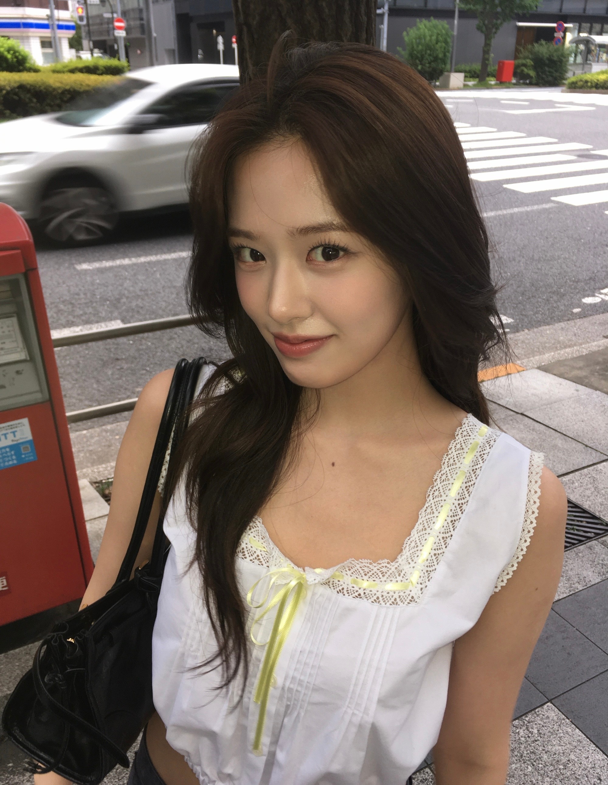星船竟然可以找到长相是高配安宥真的sui，难怪同队的leesol这么美都不能当门