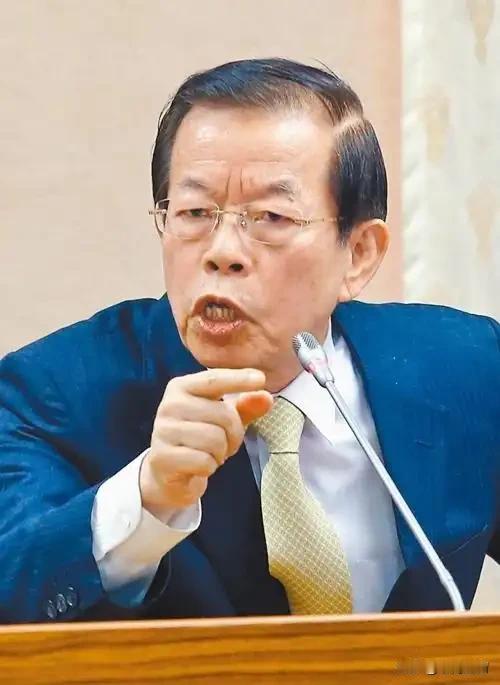 日本又想干嘛？新首相高市早苗刚上任就作妖，给“台独”授勋太恶心！
 
真是恶心到