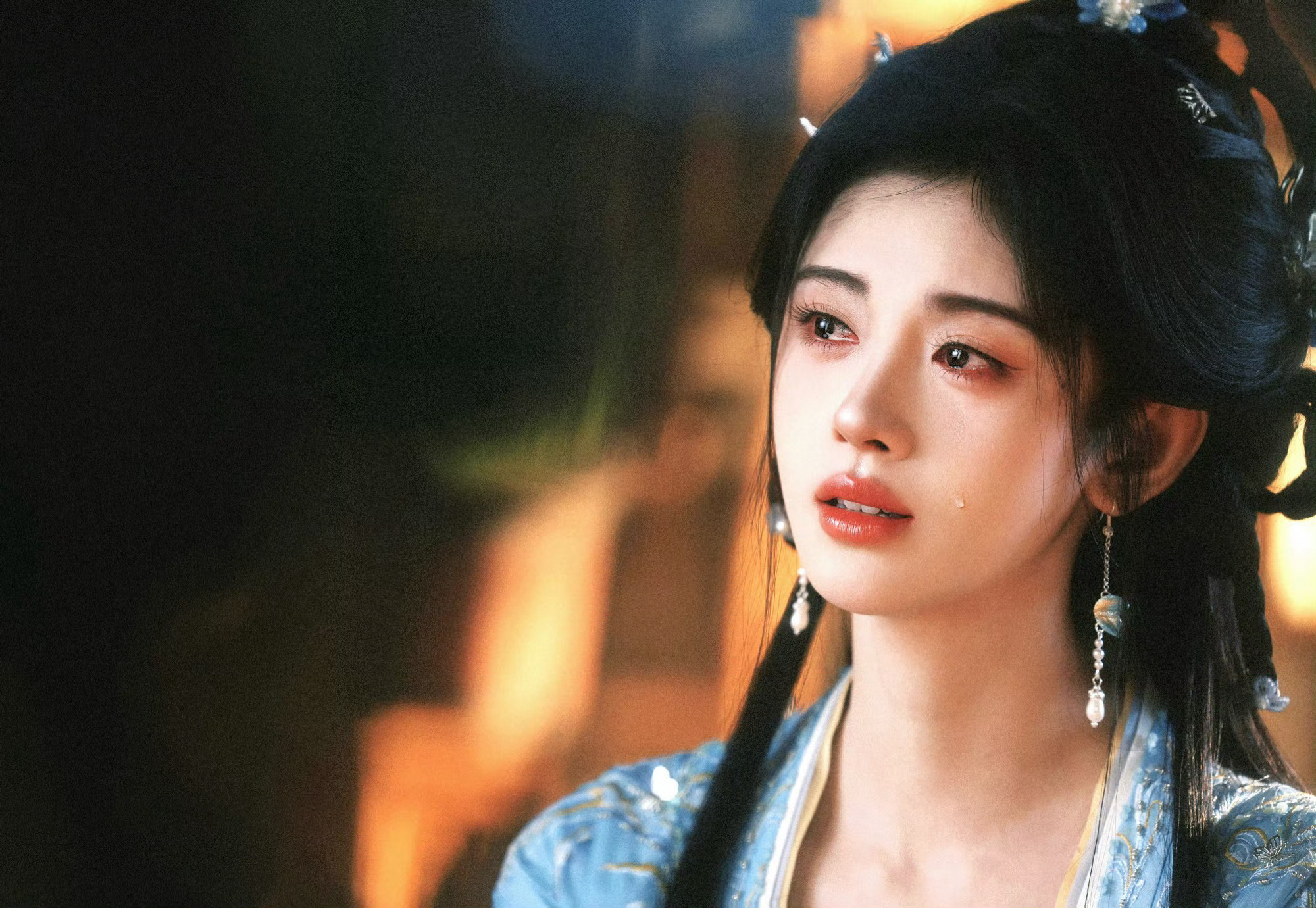 鞠婧祎姜黎非我想上去擦眼泪