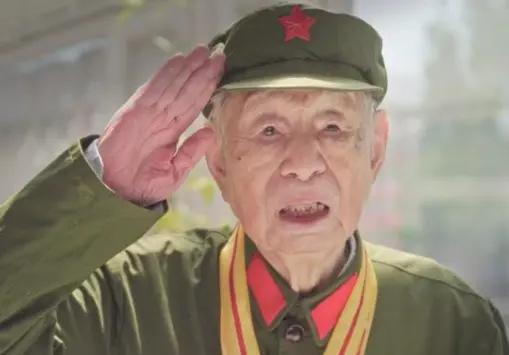 百岁老兵的三战人生，李登月用双脚丈量烽火征程
 
李登月，男，生于河南滑县，抗战